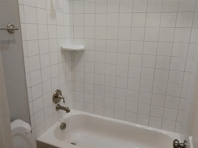 $2,695 | 811 Knox Drive, Rockwall, TX 75087