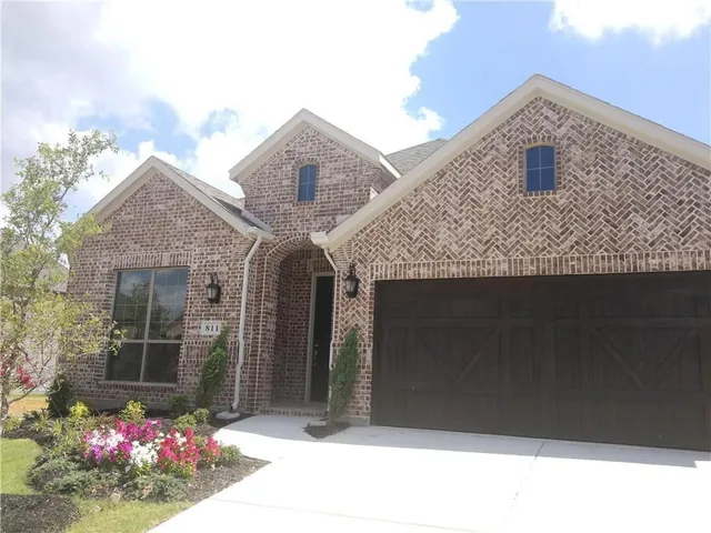 $2,695 | 811 Knox Drive, Rockwall, TX 75087