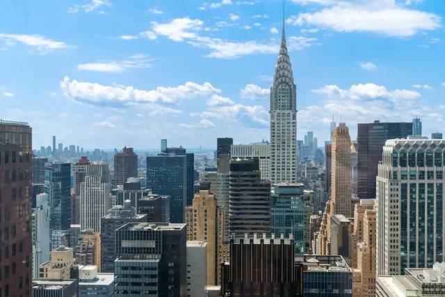 $3,395,000 | 138 East 50th Street, Unit 53A | Midtown East