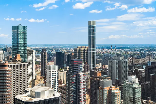 $3,395,000 | 138 East 50th Street, Unit 53A | Midtown East