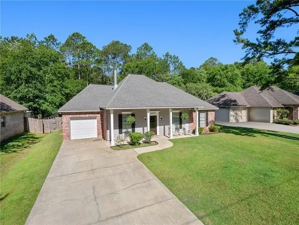 $2,200 | 66059 Hickory Street, Mandeville, LA 70448