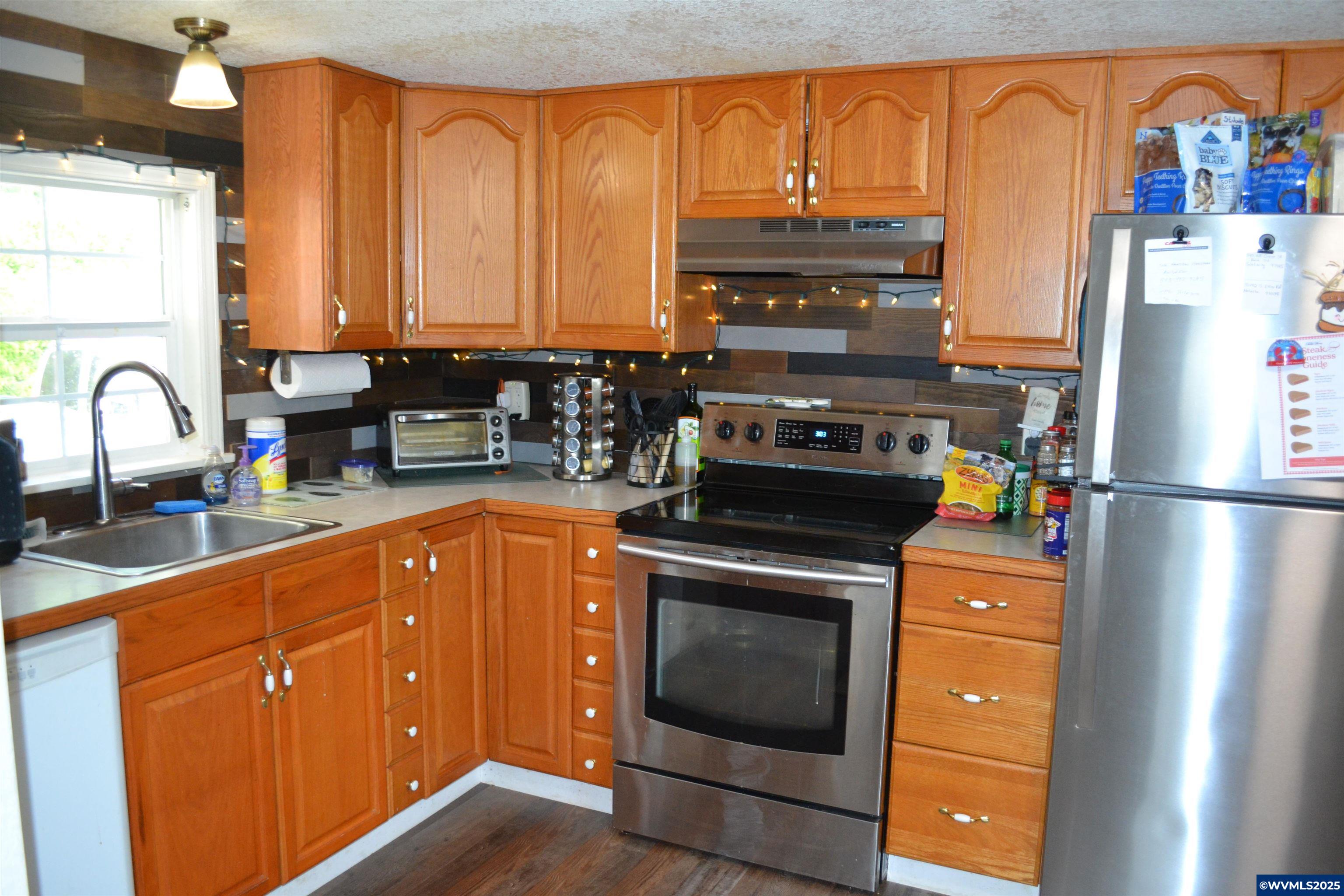 340 Northeast Crest Street, Unit 74 Sublimity, OR 97385 - Photo 11 of 27