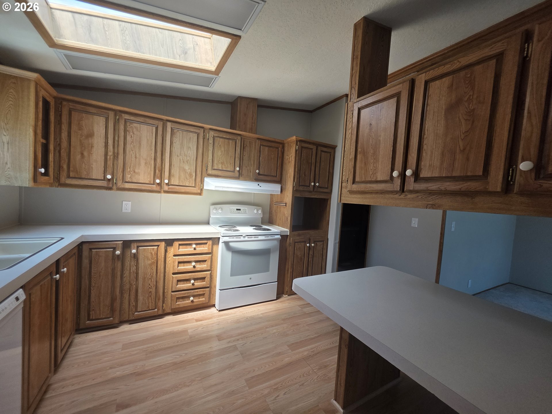 1901 Southeast Minter Bridge Road, Unit 38 Hillsboro, OR 97123 - Photo 6 of 16