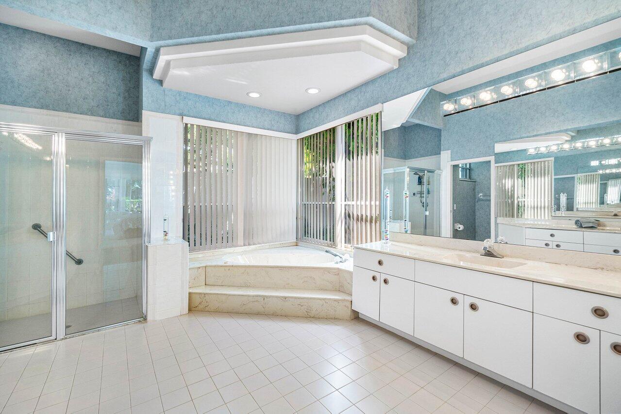 929 Parkside Circle North Boca Raton, FL 33486 - Photo 13 of 32 030-929ParksideCircleNorth-BocaRaton-FL-