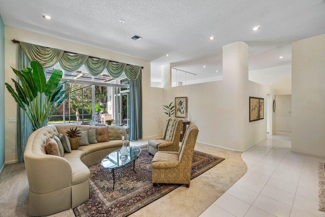 929 Parkside Circle North Boca Raton, FL 33486 - Photo 3 of 32 009-929ParksideCircleNorth-BocaRaton-FL-