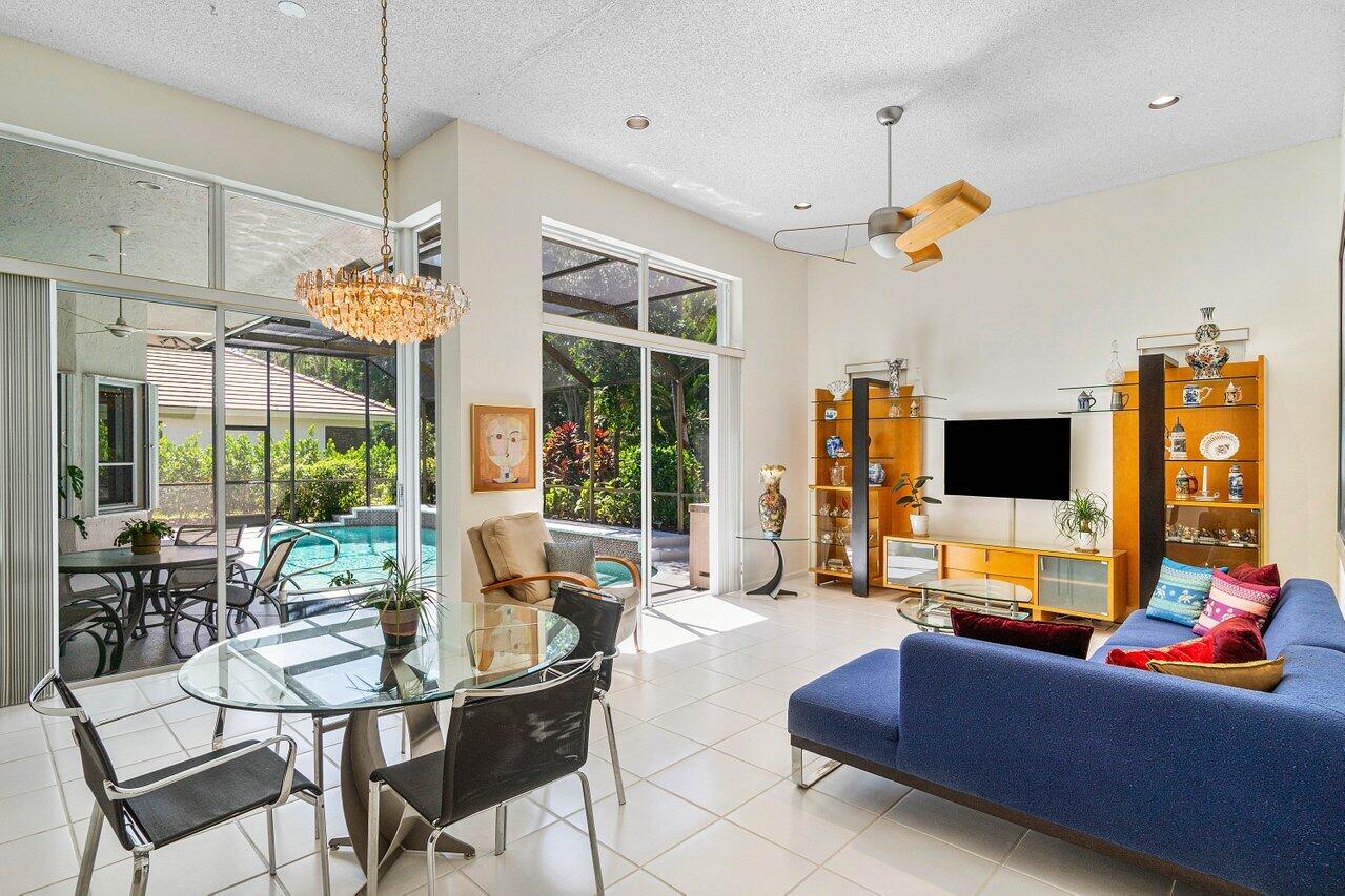 929 Parkside Circle North Boca Raton, FL 33486 - Photo 7 of 32 013-929ParksideCircleNorth-BocaRaton-FL-