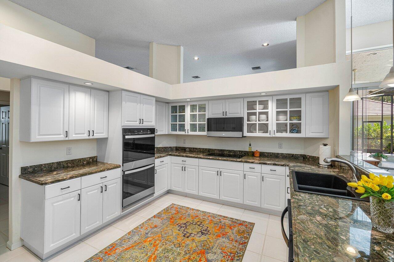 929 Parkside Circle North Boca Raton, FL 33486 - Photo 8 of 32 019-929ParksideCircleNorth-BocaRaton-FL-