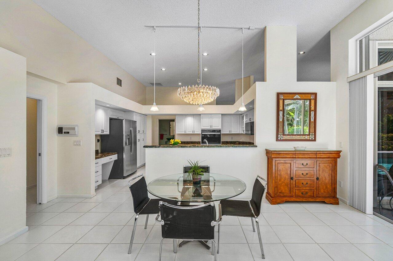 929 Parkside Circle North Boca Raton, FL 33486 - Photo 10 of 32 017-929ParksideCircleNorth-BocaRaton-FL-