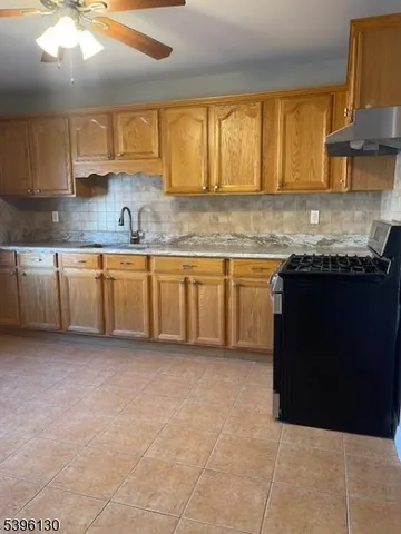 $1,700 | 9 Waldo Avenue, Bloomfield, NJ 07003