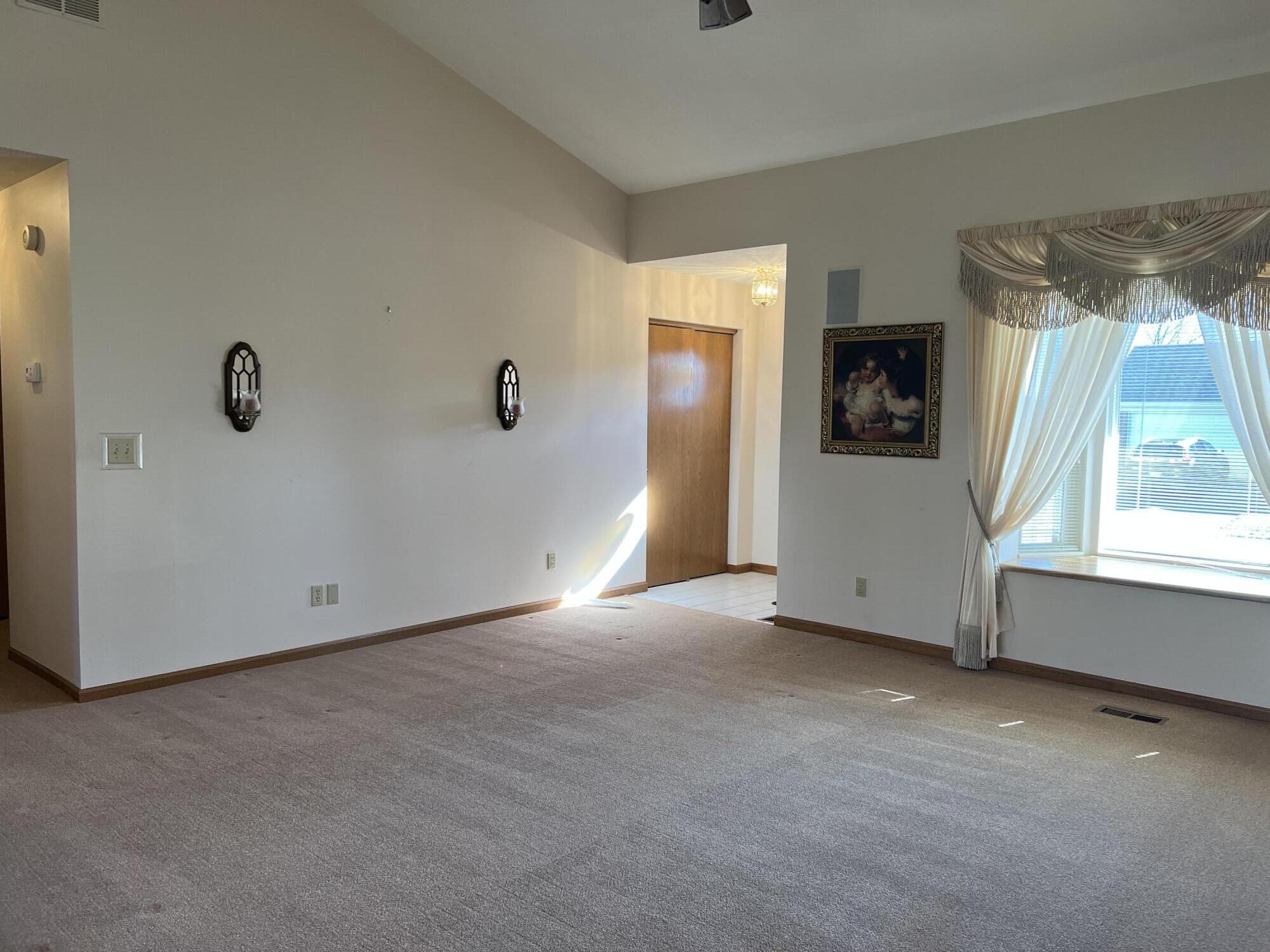 1154 Pheasant Run Springfield, OH 45503 - Photo 6 of 19 Gallery Image 6