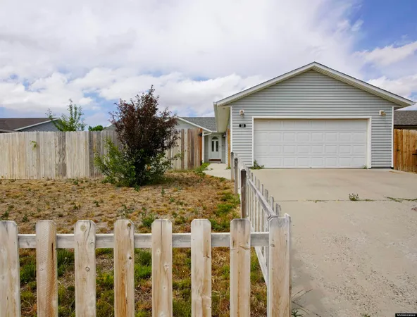 $400,000 | 118 Bow Street, Douglas, WY 82633