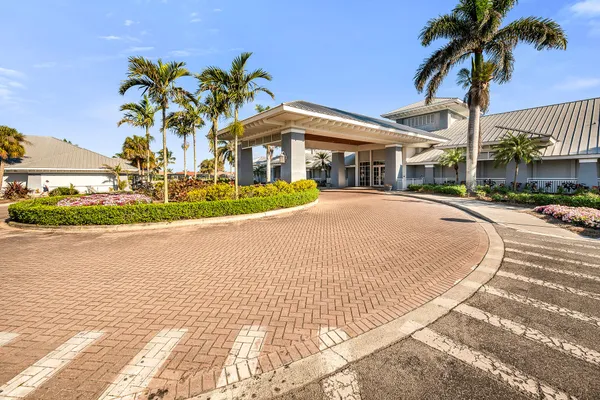$869,000 | 18763 Lake Hammock Drive, Naples, FL 34114