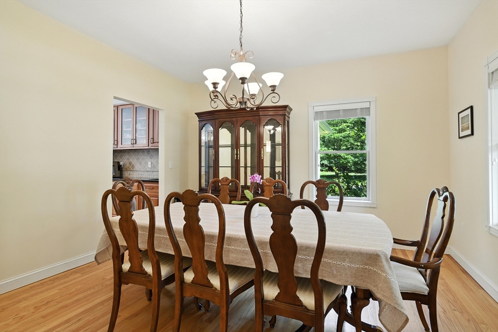 19 Hawthorn Road Amherst, MA 01002 - Photo 15 of 42