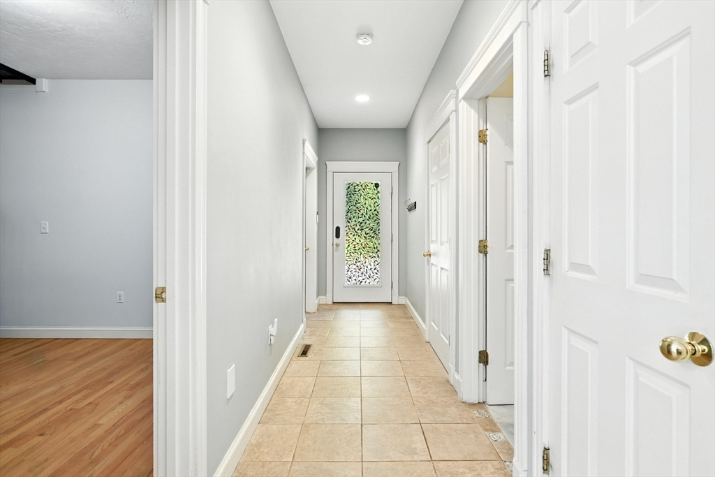 19 Hawthorn Road Amherst, MA 01002 - Photo 18 of 42