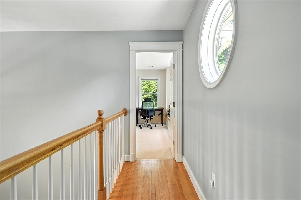 19 Hawthorn Road Amherst, MA 01002 - Photo 29 of 42