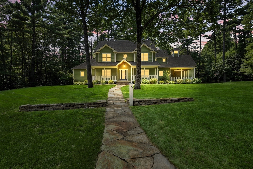 19 Hawthorn Road Amherst, MA 01002 - Photo 4 of 42