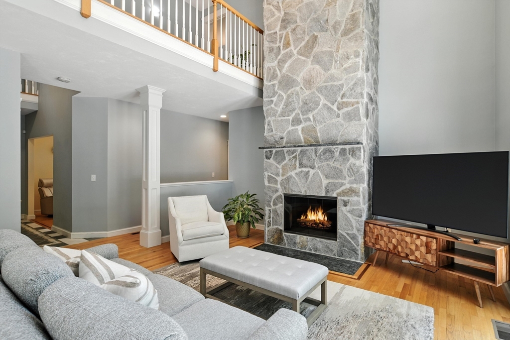 19 Hawthorn Road Amherst, MA 01002 - Photo 6 of 42