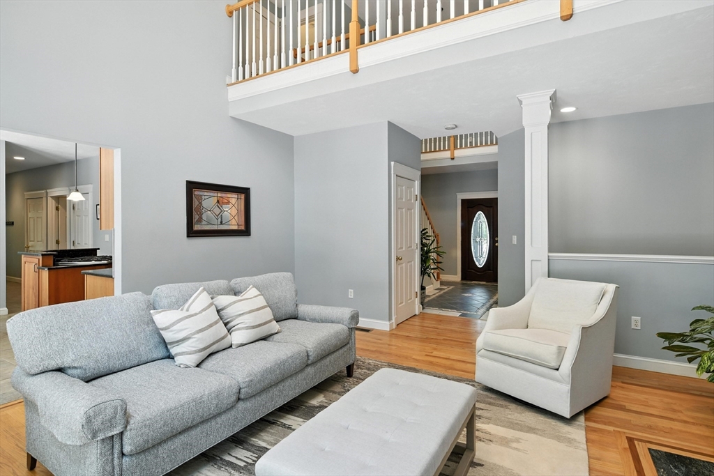 19 Hawthorn Road Amherst, MA 01002 - Photo 7 of 42