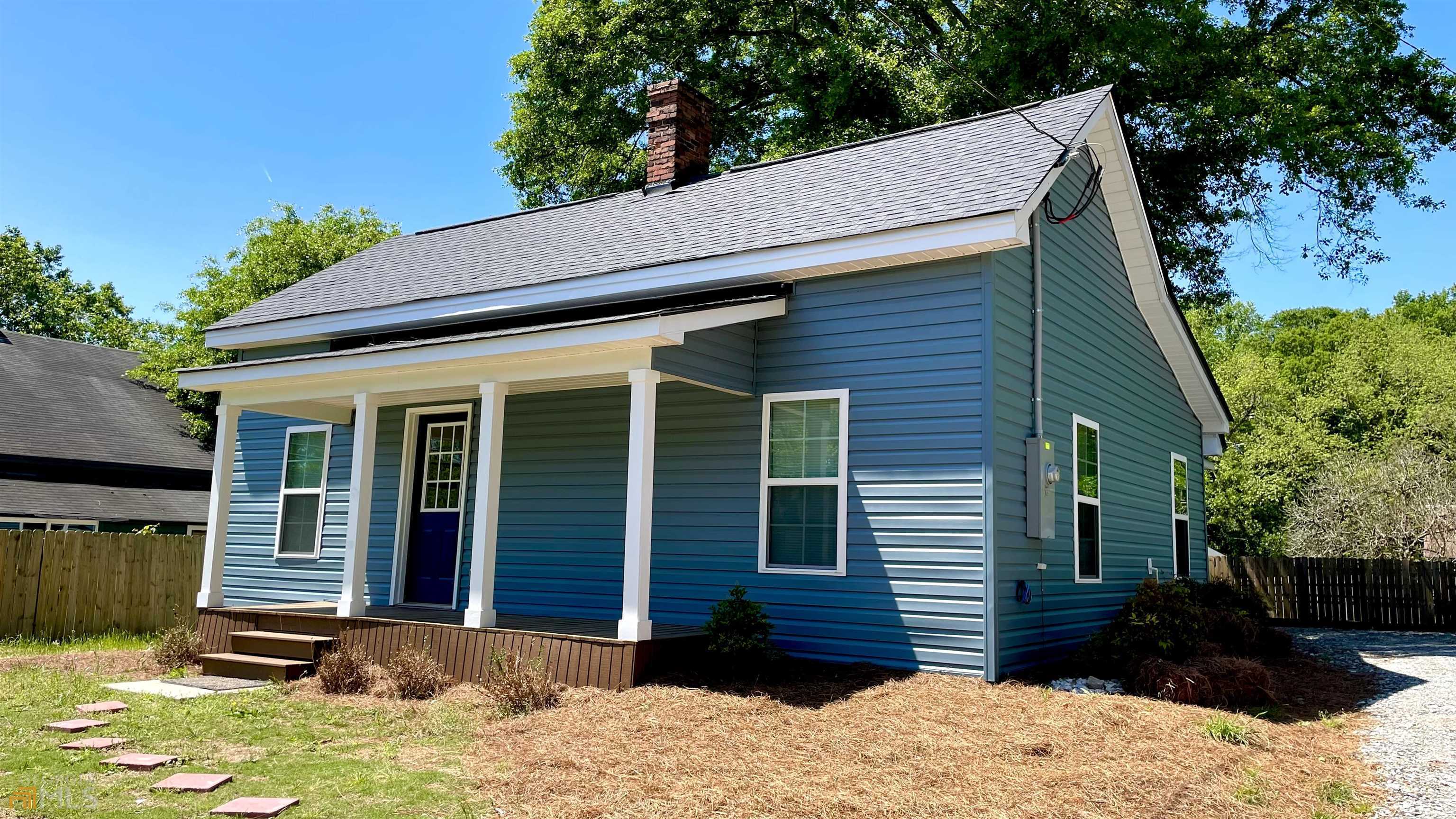 268 South Webb Street Hartwell, GA 30643 - Photo 1 of 1 a front view of a house with a yard