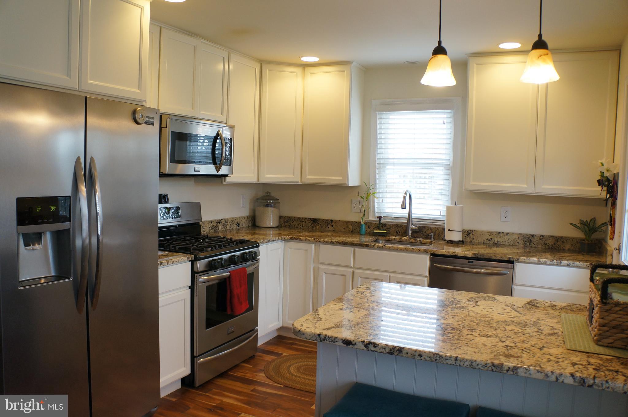 465 Broadwater Road Arnold, MD 21012 - Photo 6 of 27 Kitchen