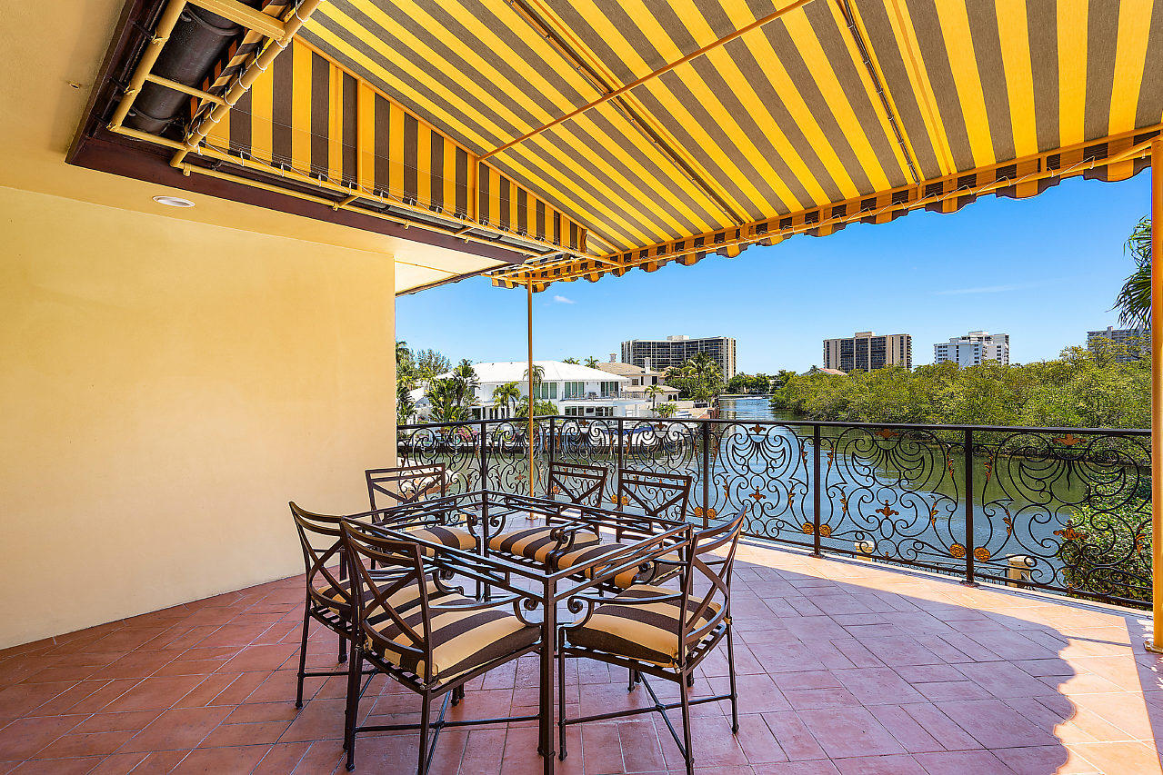 4976 Sanctuary Lane Boca Raton, FL 33431 - Photo 33 of 62 036-4976SanctuaryLn-BocaRaton-FL-small
