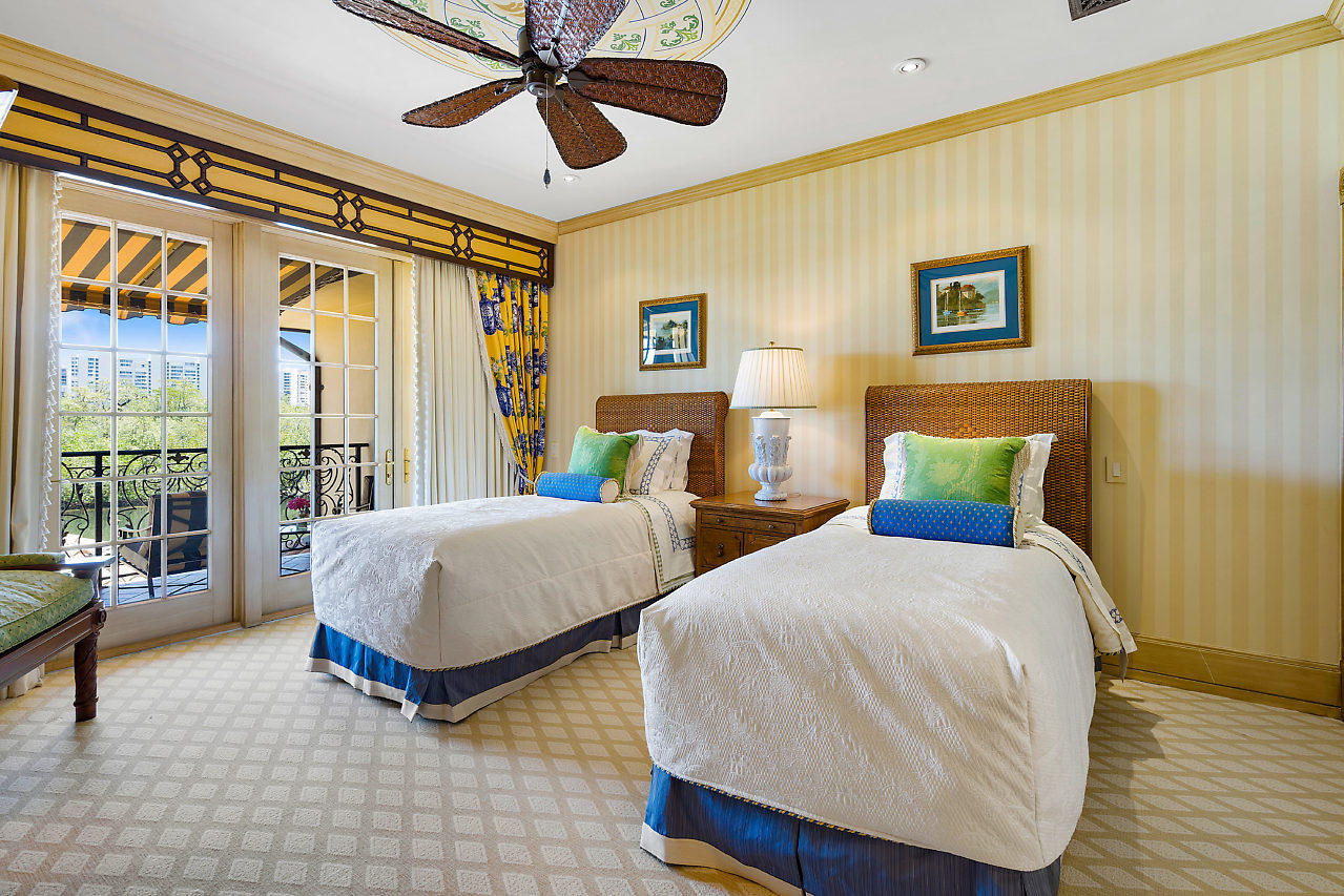 4976 Sanctuary Lane Boca Raton, FL 33431 - Photo 37 of 62 040-4976SanctuaryLn-BocaRaton-FL-small