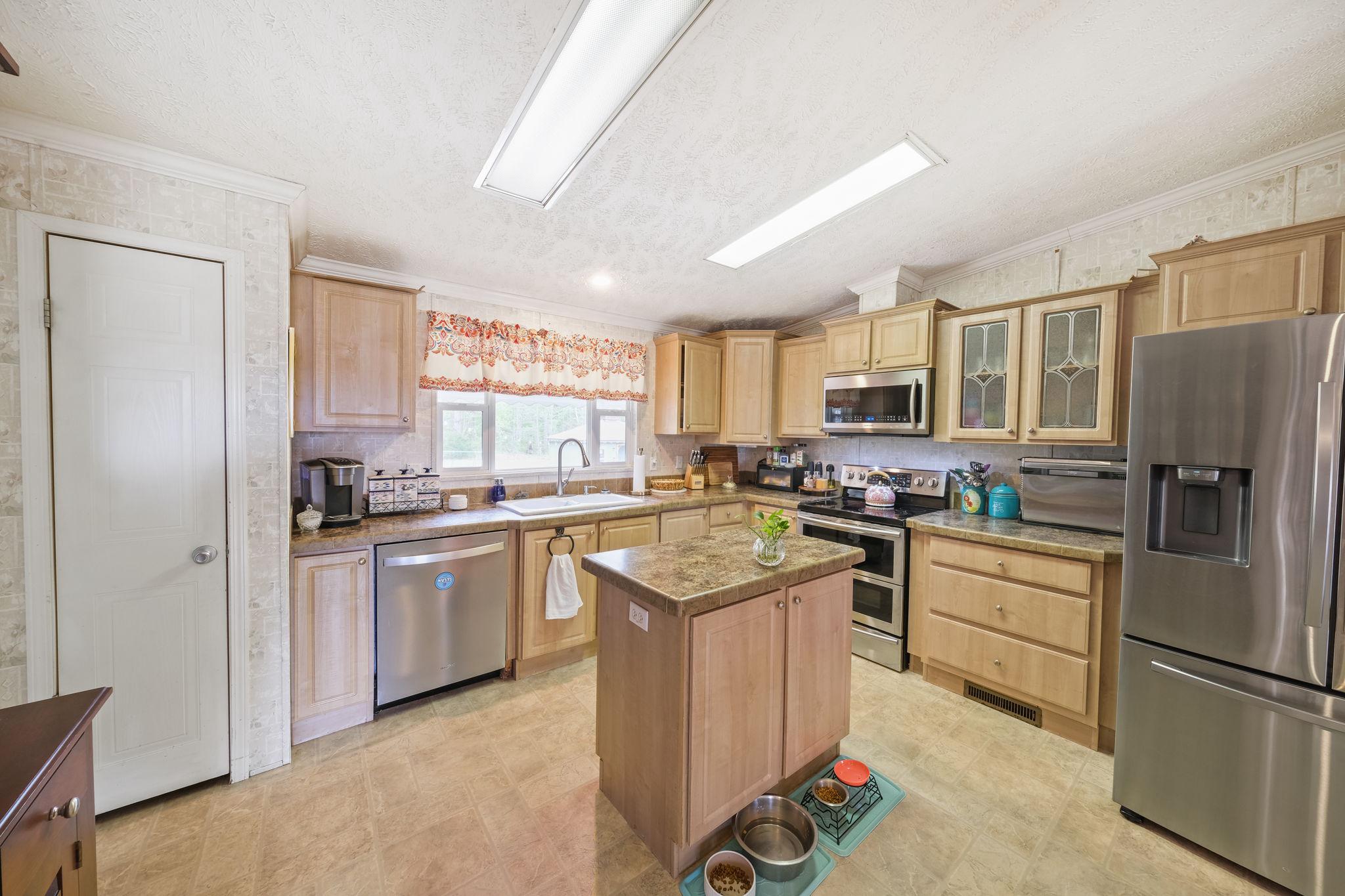 986 Lewis Level Road Tappahannock, VA 22560 - Photo 10 of 24 Bright and inviting kitchen space.