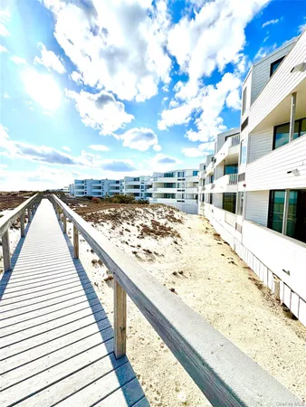 $25,000 | 253 Dune Road, Unit 49, Westhampton Beach, NY 11978