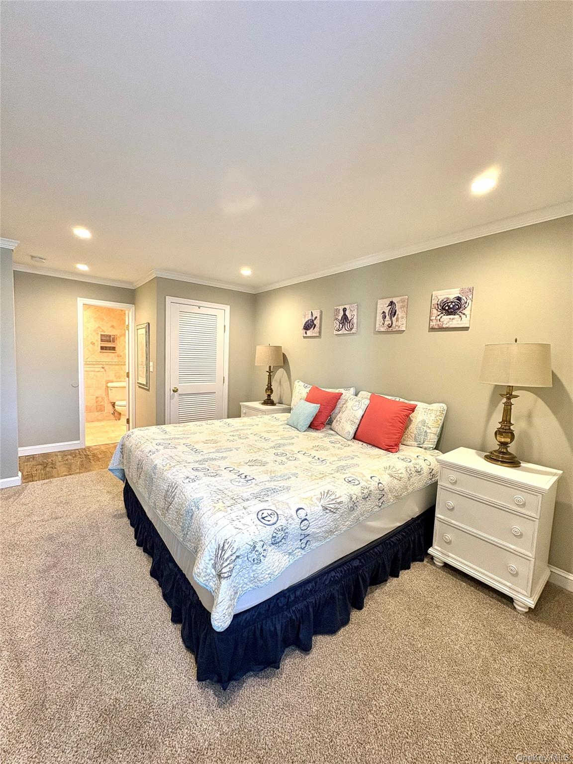 253 Dune Road, Unit 49 Westhampton Beach, NY 11978 - Photo 5 of 20 Primary Bedroom
