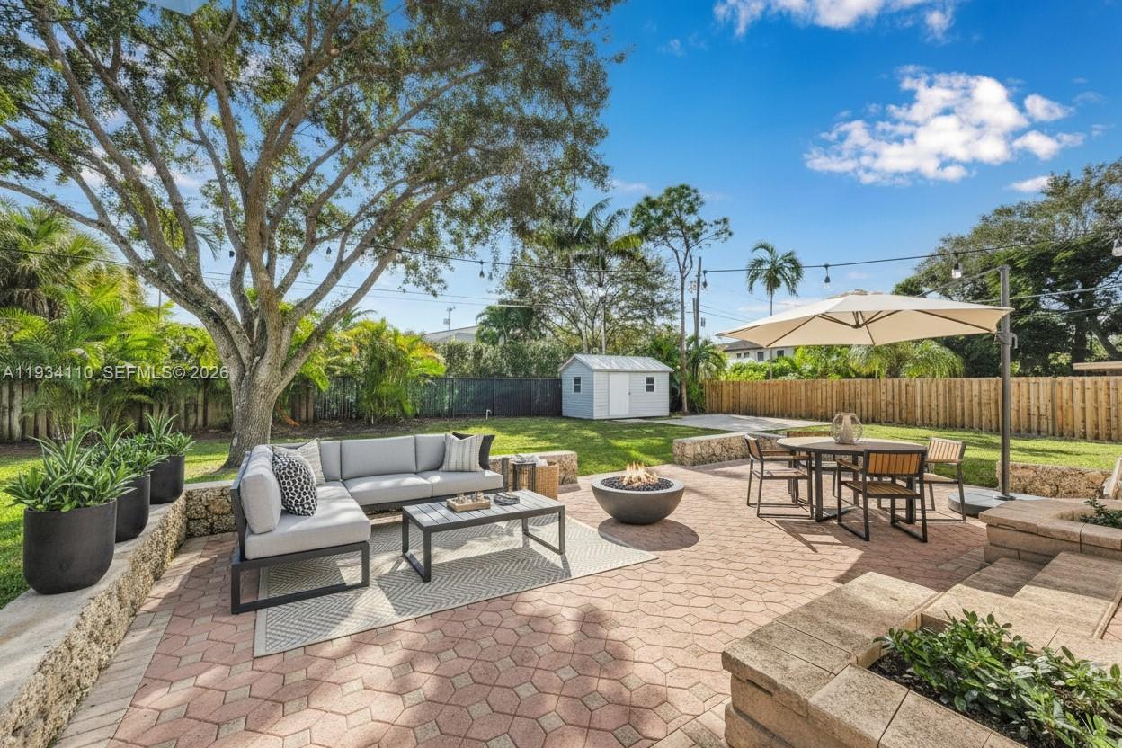 6110 Southwest 79th Street South Miami, FL 33143 - Photo 14 of 29 Virtually Staged