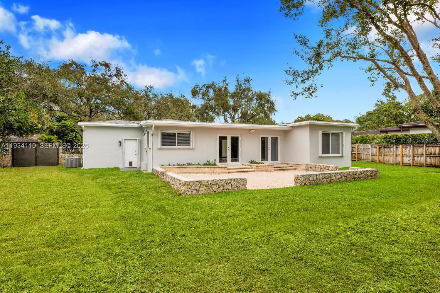 6110 Southwest 79th Street South Miami, FL 33143 - Photo 27 of 29