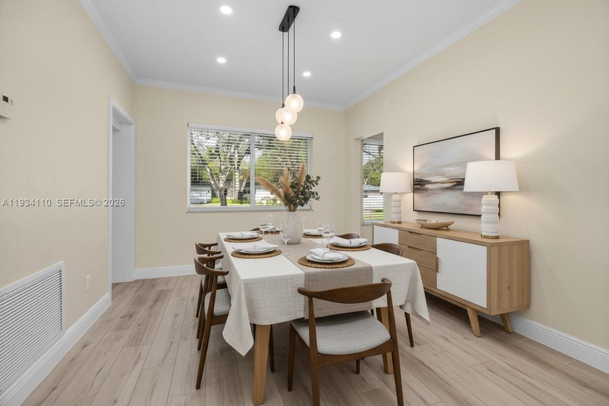 6110 Southwest 79th Street South Miami, FL 33143 - Photo 8 of 29 Virtually Staged