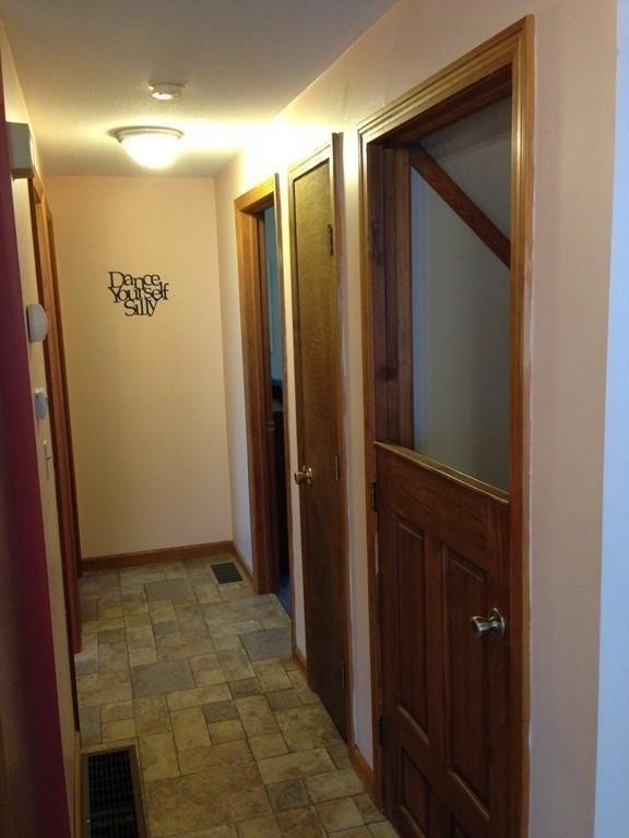 27 Marmon Street Springfield, MA 01129 - Photo 7 of 22 Gallery Image 7