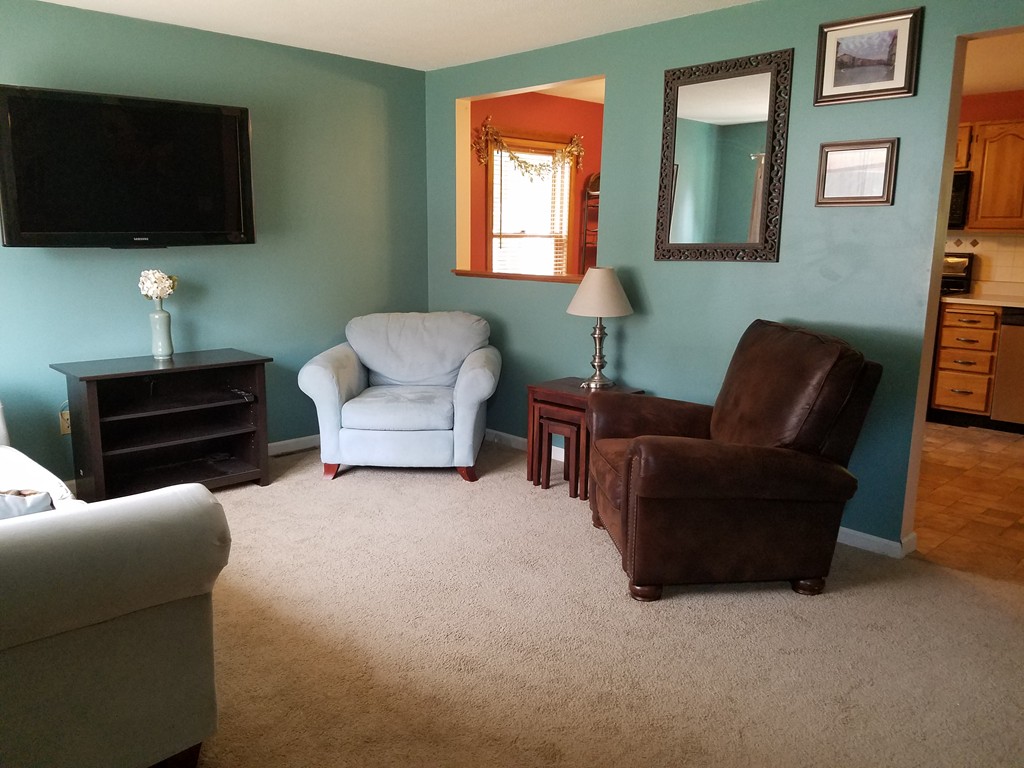 27 Marmon Street Springfield, MA 01129 - Photo 10 of 22 Gallery Image 10