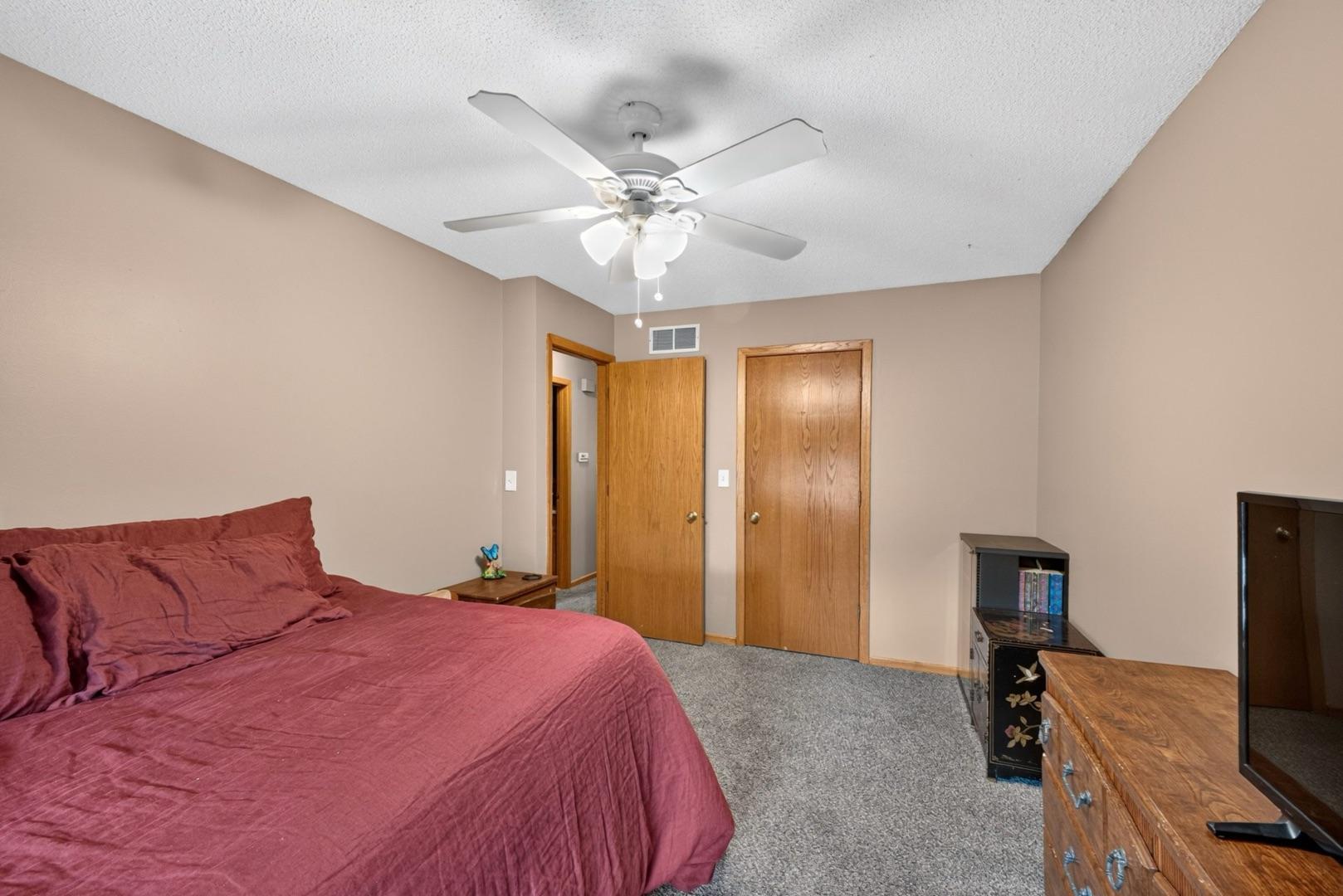 4022 Villa Road Northwest Rochester, MN 55901 - Photo 13 of 39