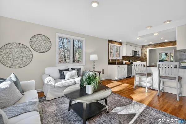 $284,900 | 390 Trailsend Drive, Unit 390, Torrington, CT 06790