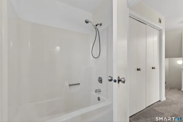 $284,900 | 390 Trailsend Drive, Unit 390, Torrington, CT 06790