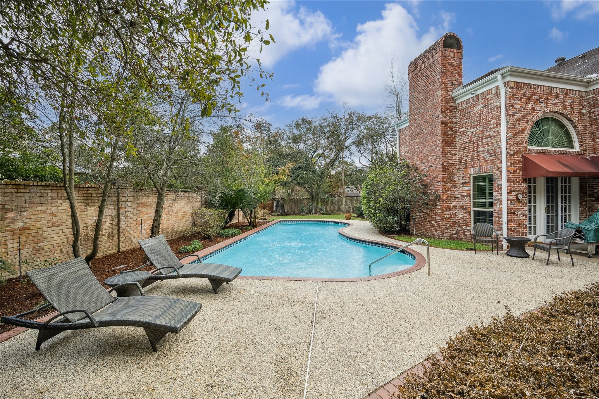 5 Lochtyne Circle Houston, TX 77024 - Photo 38 of 43 a view of outdoor space yard and patio
