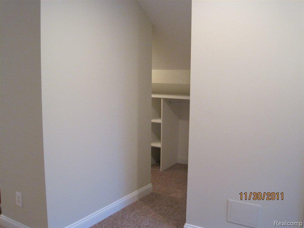 1850 Princeton Road Berkley, MI 48072 - Photo 19 of 25 11282011 029.JPG