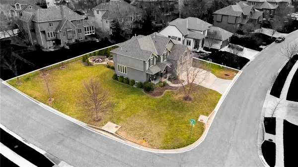 $900,000 | 9641 Inspiration Street, Lenexa, KS 66227