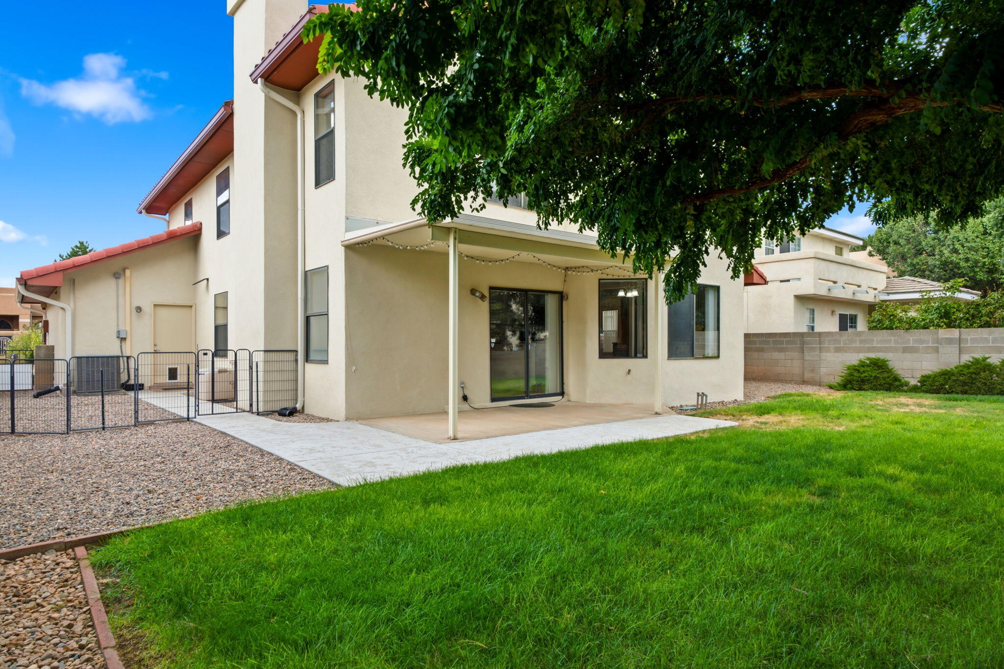 8604 Vineyard Ridge Road Northeast Albuquerque, NM 87122 - Photo 4 of 30 Gallery Image 4
