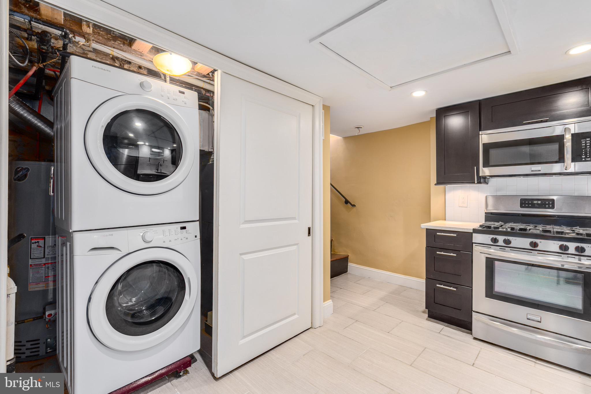 953 North Randolph Street, Unit H Philadelphia, PA 19123 - Photo 3 of 15