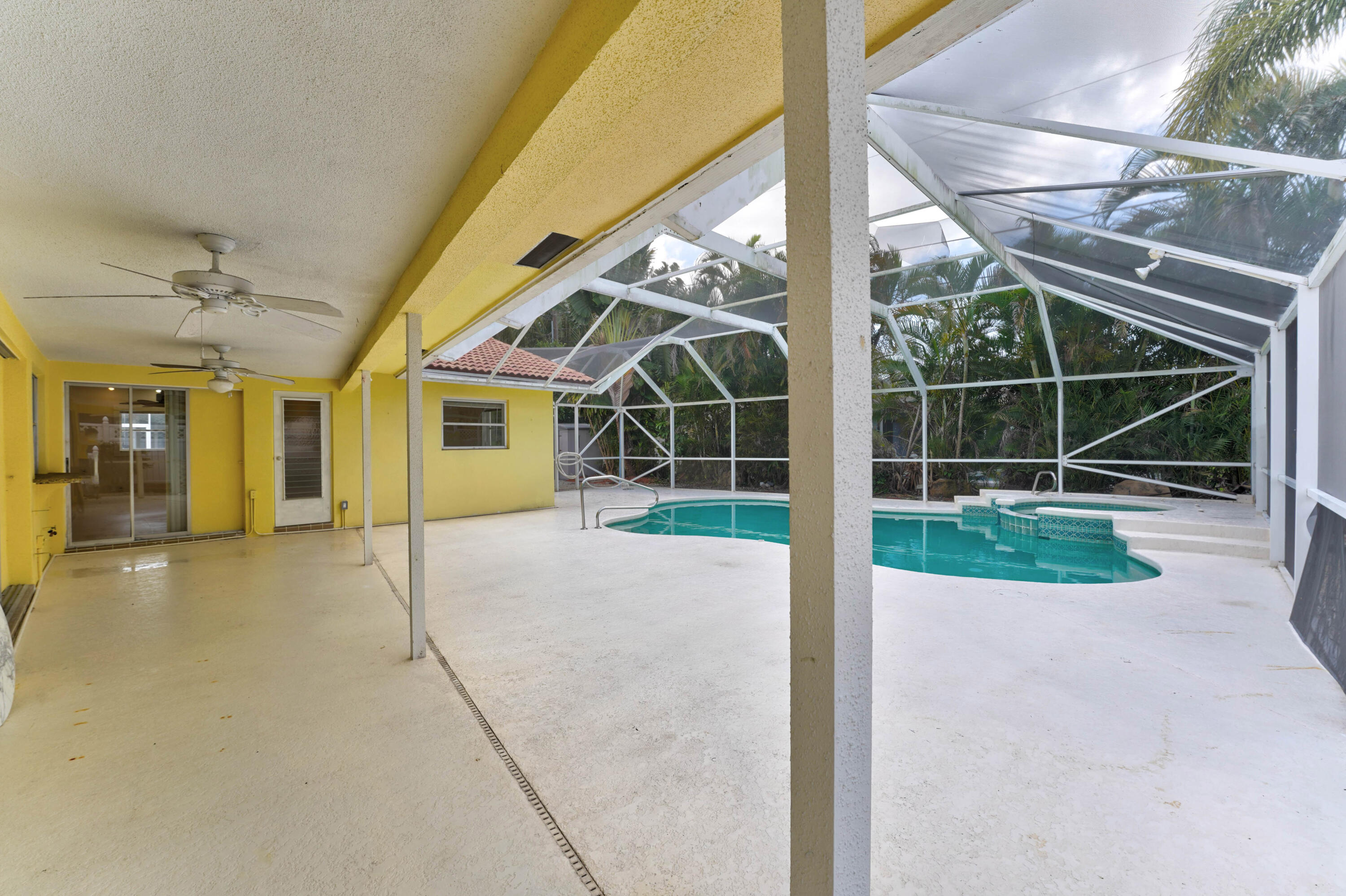 125 St Cloud Lane Boca Raton, FL 33431 - Photo 2 of 14 image00004