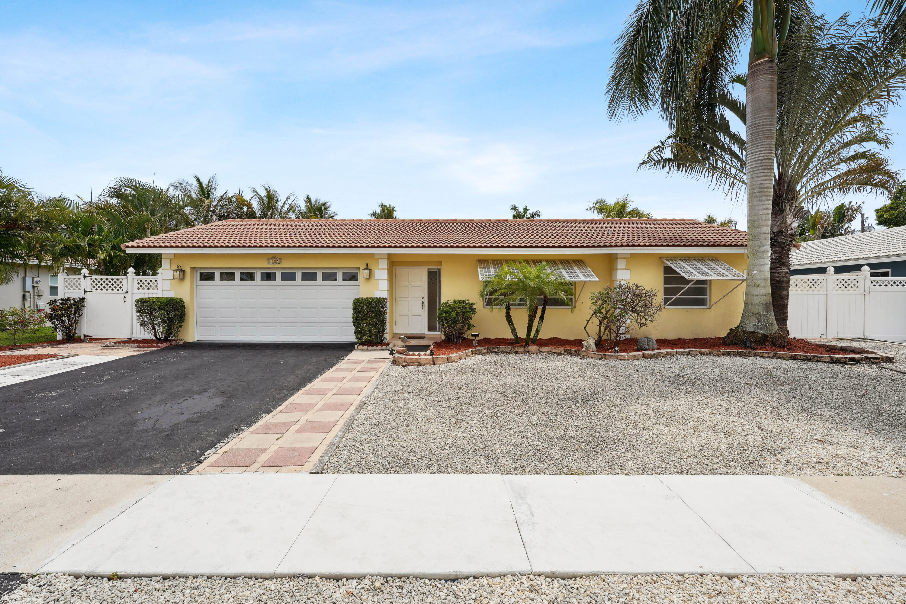 125 St Cloud Lane Boca Raton, FL 33431 - Photo 8 of 14 DSC05282