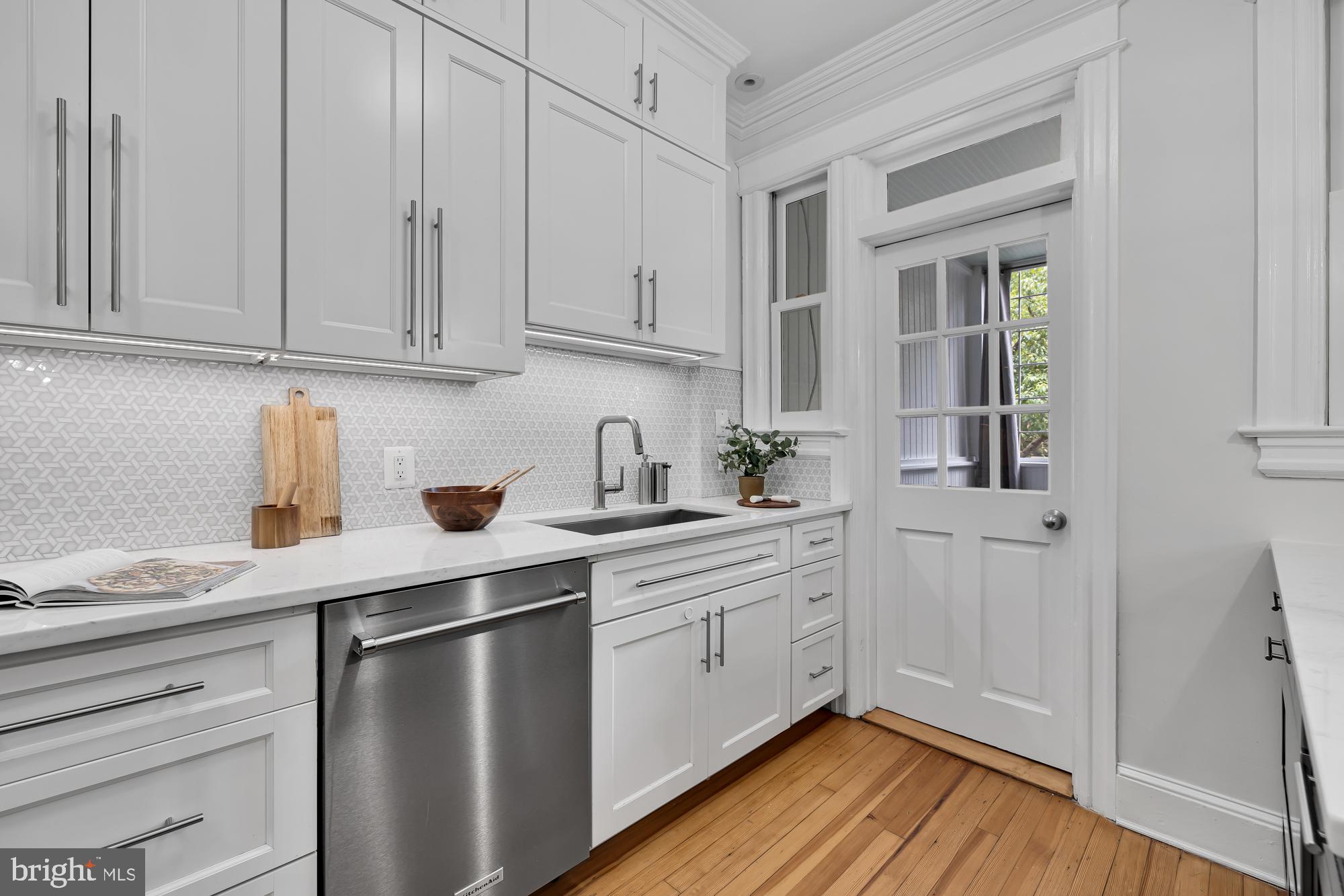 3203 Adams Mill Road Northwest Washington, DC 20010 - Photo 15 of 50