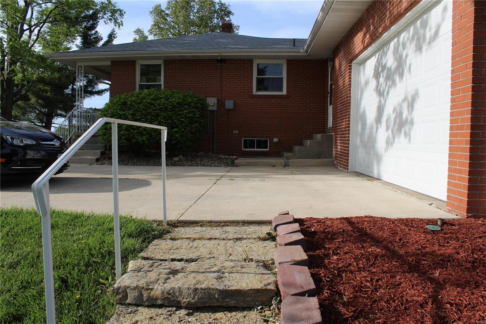 7538 Old Moro Road Moro, IL 62067 - Photo 46 of 48