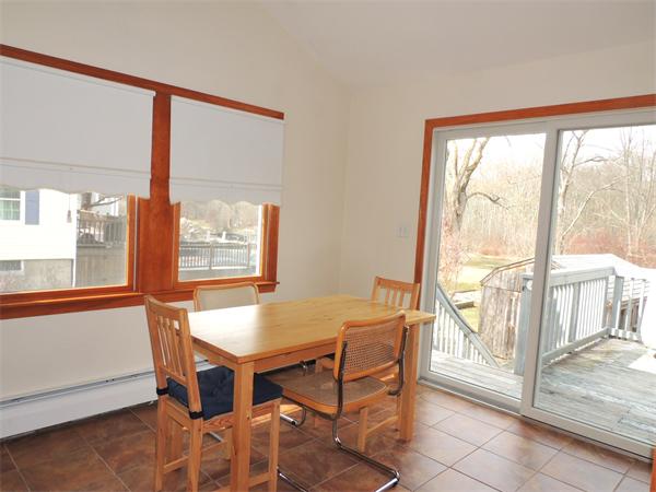90 North Road Bedford, MA 01730 - Photo 4 of 15 Gallery Image 4