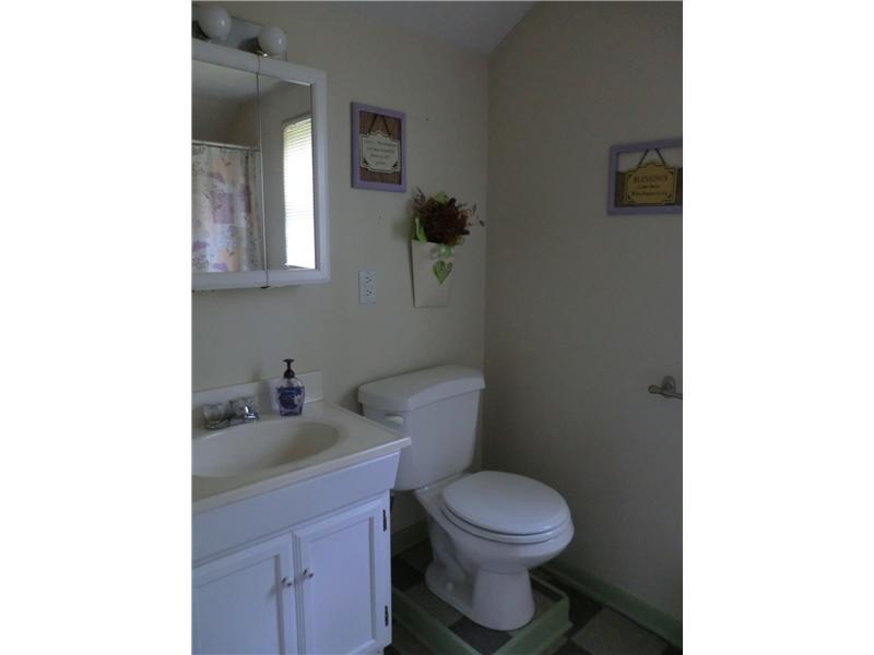 1916 Park Road Anderson, IN 46011 - Photo 12 of 17 Gallery Image 12