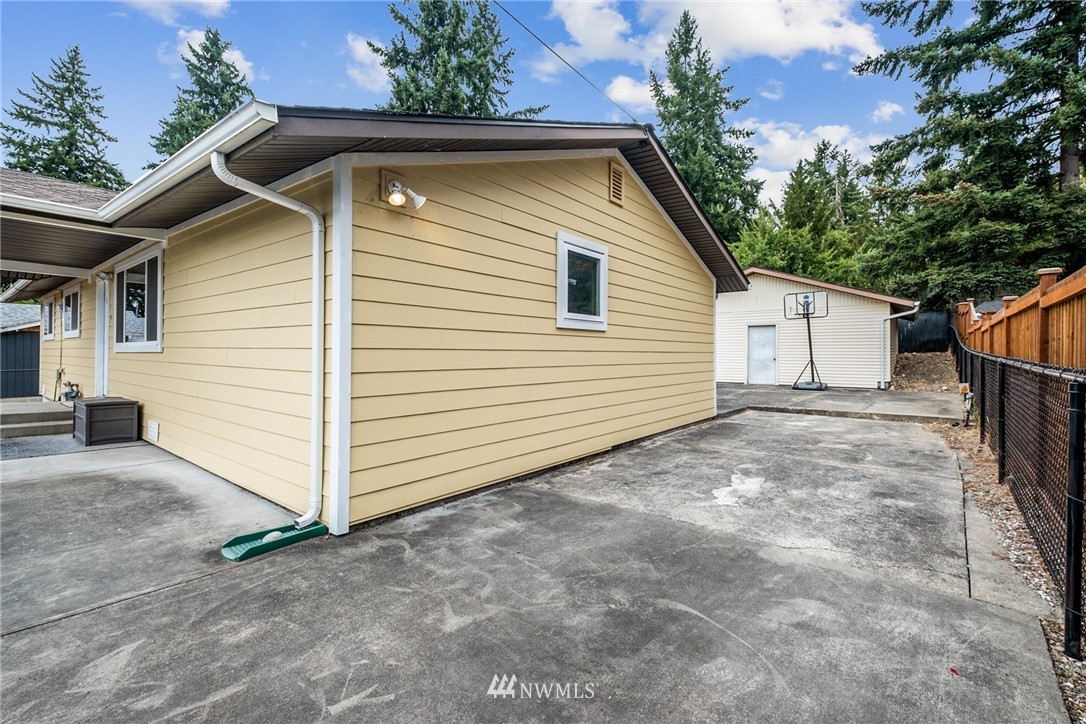13920 Southeast 200th Street Renton, WA 98058 - Photo 22 of 28 Gallery Image 22