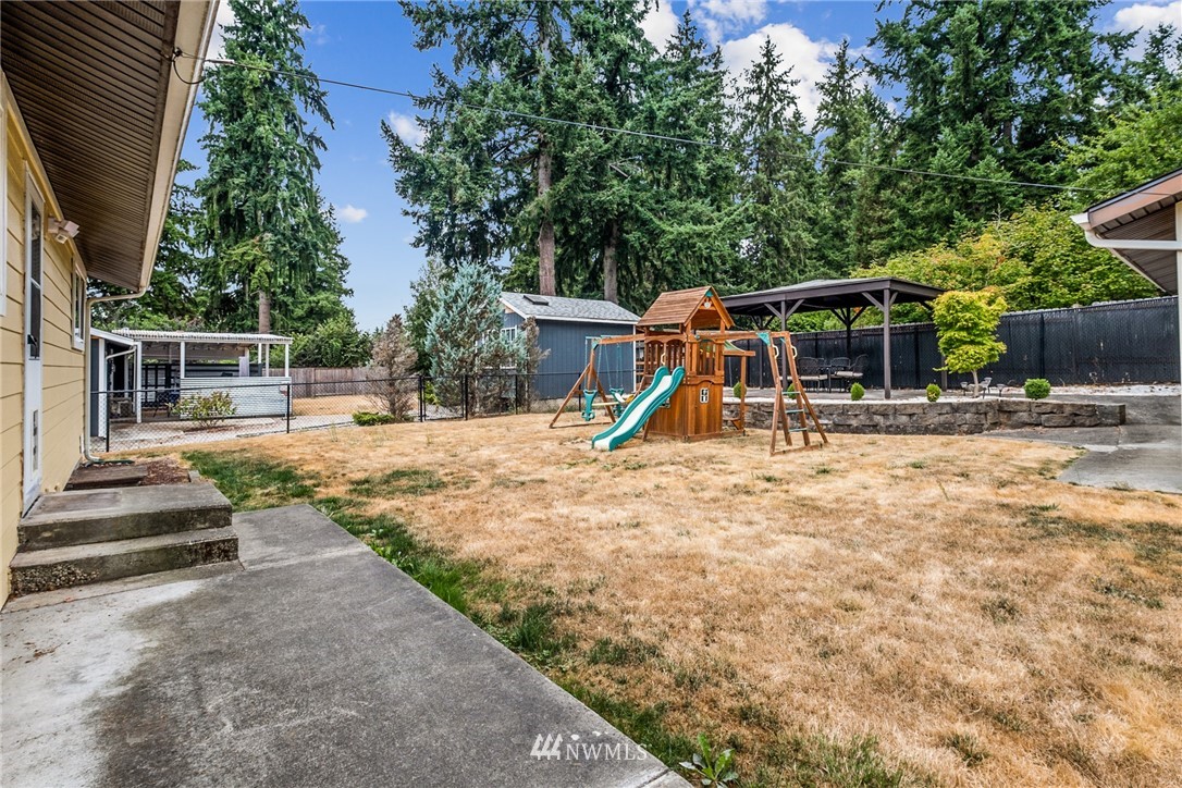 13920 Southeast 200th Street Renton, WA 98058 - Photo 25 of 28 Gallery Image 25